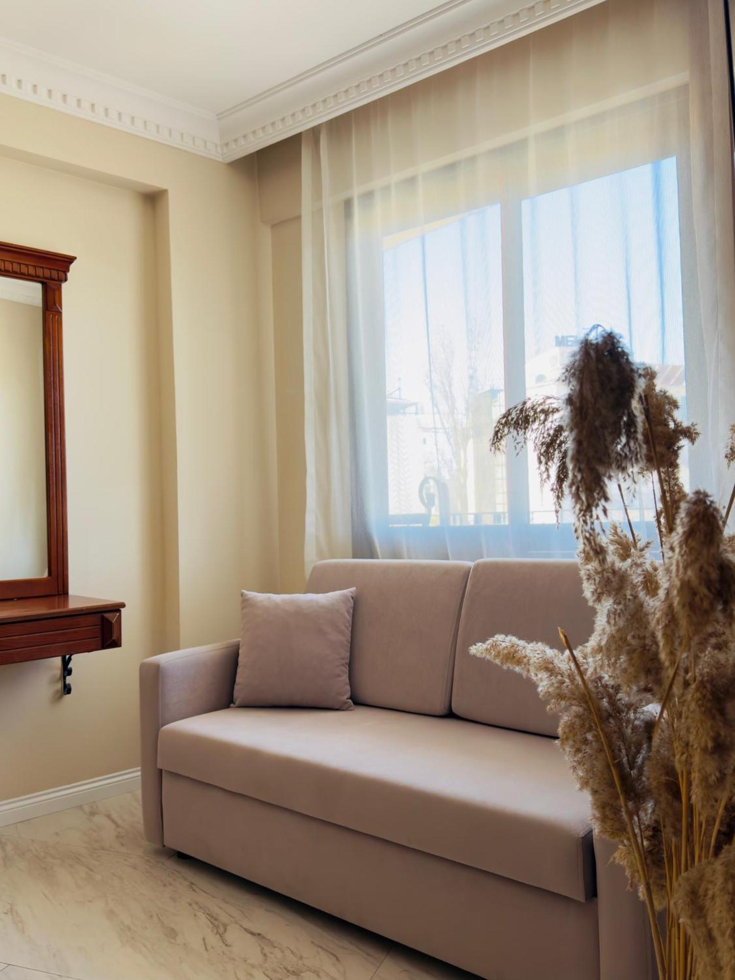 Rosy Suites Hotel クシャダス エクステリア 写真